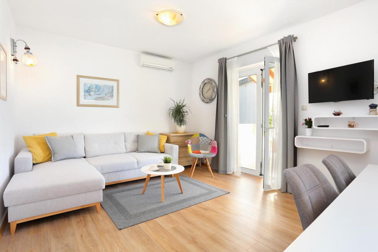Apartments By The Sea Podgora, Makarska - 2594 المظهر الخارجي الصورة